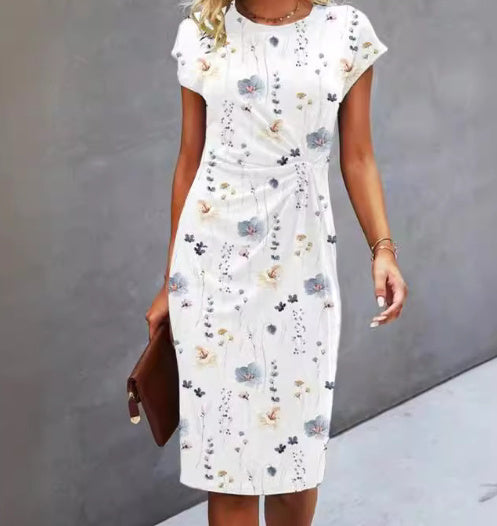 Robe fleurie vintage au design moderne pour femme