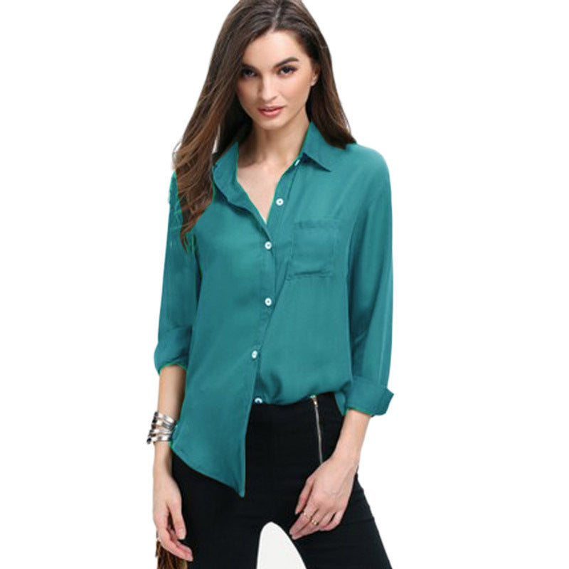 Chemise en mousseline à boutons à revers