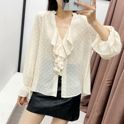 Chemise en tulle à col en V et volants