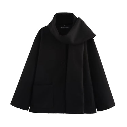 manteau en tissu avec écharpe