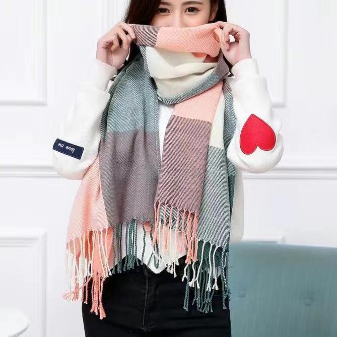 Women's Cashmere-like Plaid Scarf Fashionable Warm
