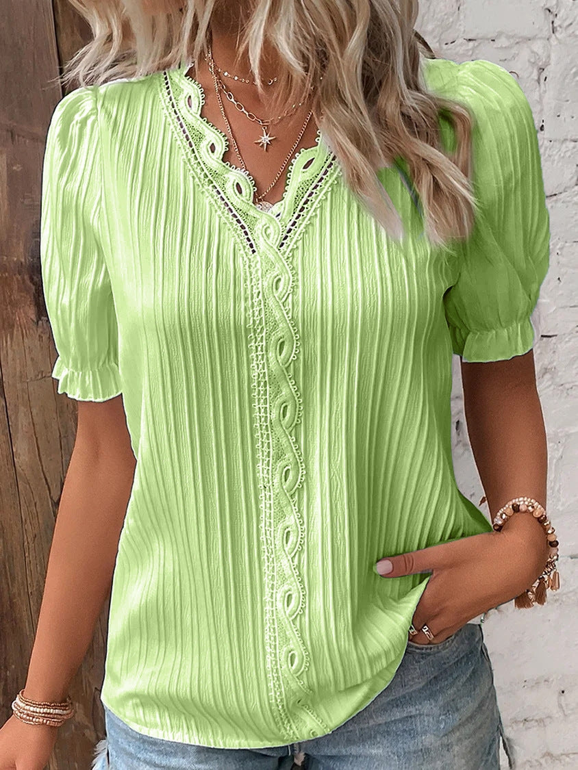 Chemise à manches courtes ajourée pour les vacances d'été