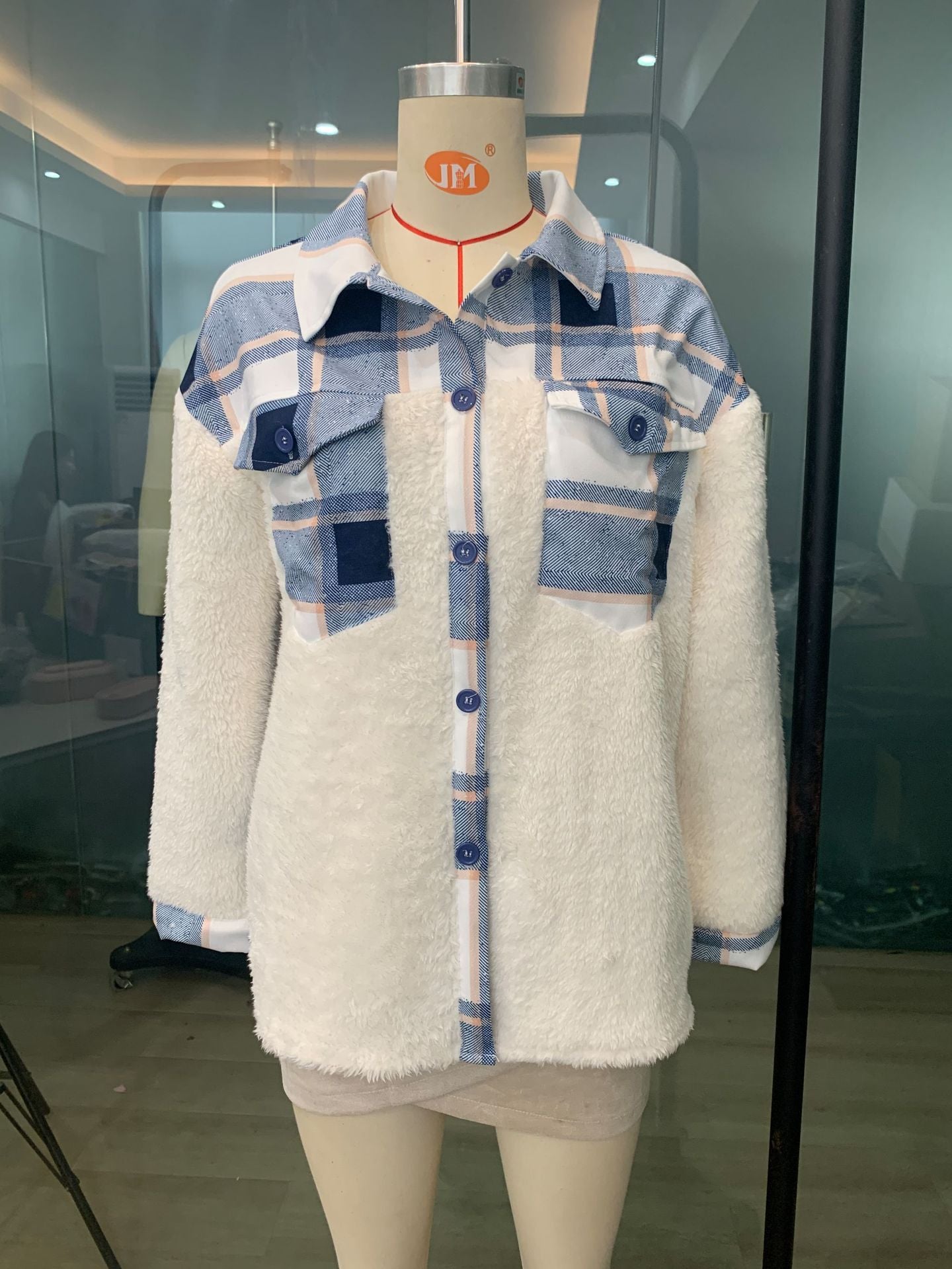 Pull de Noël chaud à carreaux