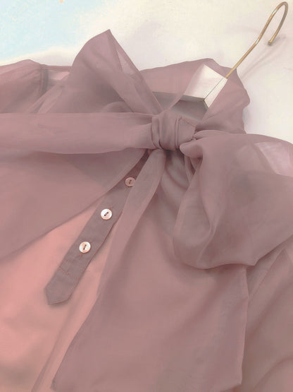 Tulle en mousseline transparente au design élégant et moderne